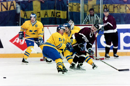 Jörgen Jönsson, Sverige