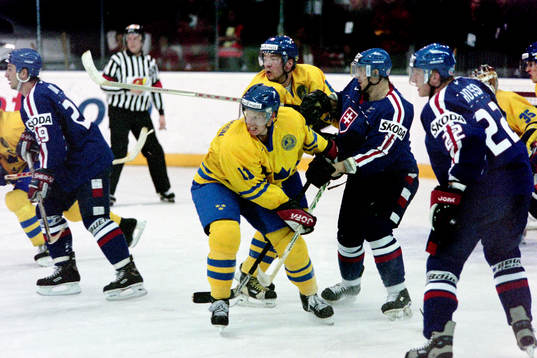 Daniel Alfredsson, Sverige