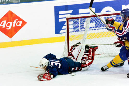 Miroslav Simonovic, Målvakt, Slovakien