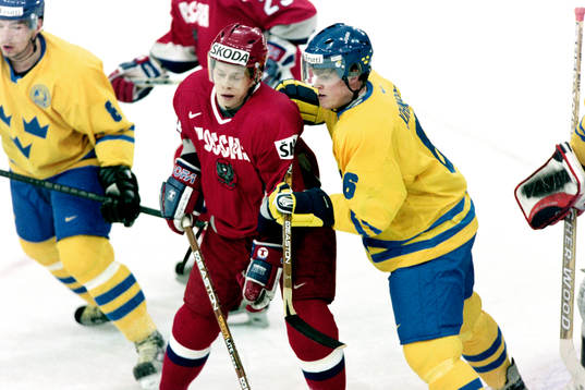 Kim Johnsson, Sverige