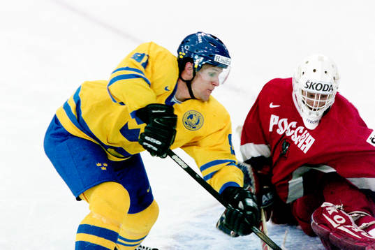 Markus Näslund, Sverige