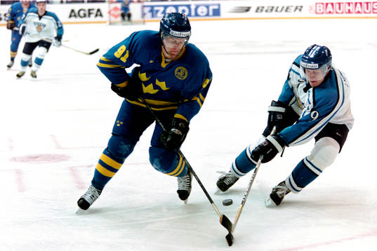 Markus Näslund, Sverige