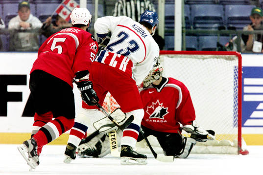Bläddra bland fler bilder av Ishockey, VM, Semifinal, Tjeckien - Kanada, 6-4, 0-0 efter overtime, 4-3 på str