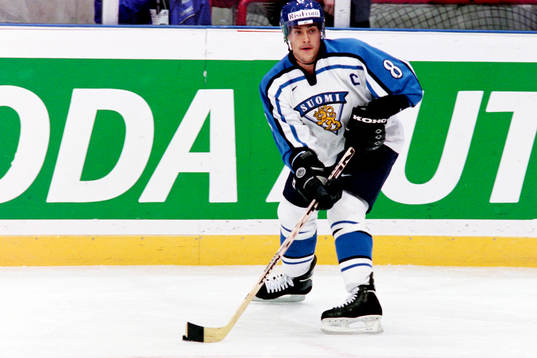 Teemu Selänne, Finland