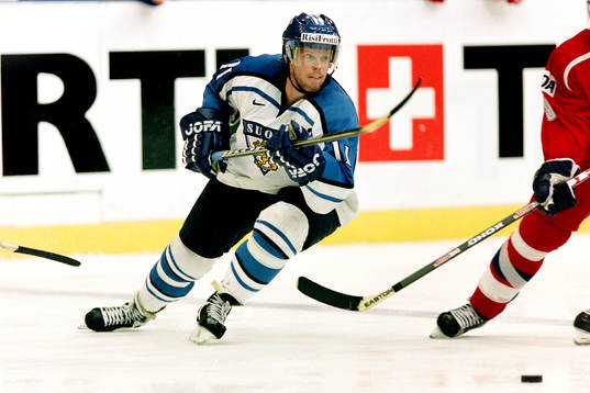 Saku Koivu, Finland