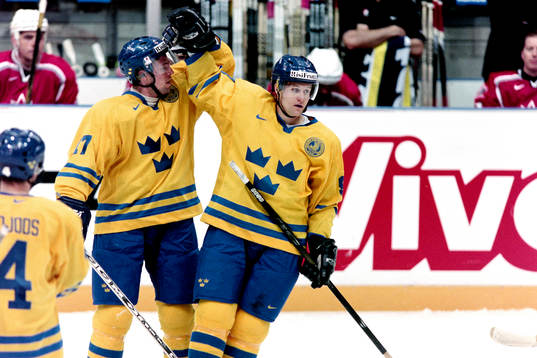 Hans Jonsson och Markus Näslund, Sverige jublar