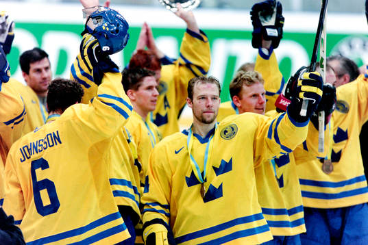 Pär Djoos, Sverige