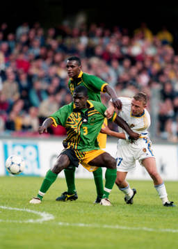 Christopher Dawes, Jamaica och Fredrik Söderström, Sverige