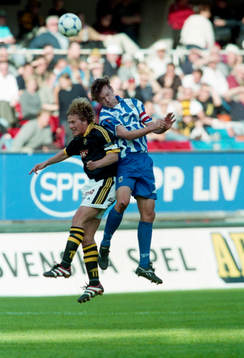 Daniel Tjernström, AIK i nickduell med Magnus Erlingmark,