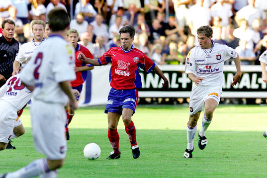 Lars Bakkerud, Helsingborg och Johan Elmander, Örgryte