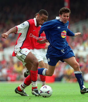 Thierry Henry och Muzzy Izzet (Mustaf Izzet)