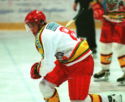 Mattias Weinhandl, Modo