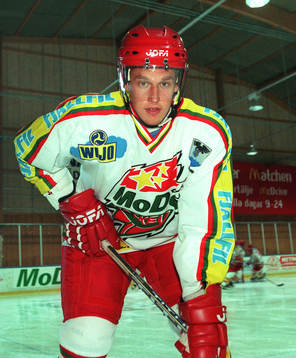 Stefan Öhman, Modo