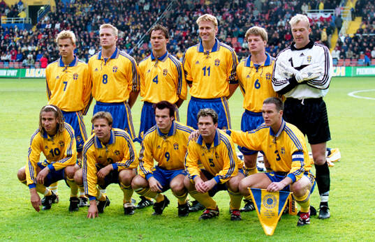 Bakre fr.v. Niclas Alexandersson, Johan Mjällby, Joachim