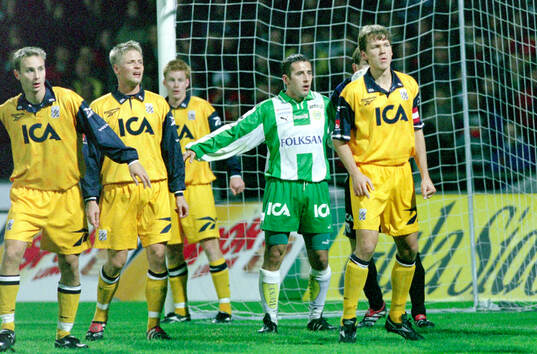 Hammarbys Mate Sestan mot Göteborgs Jon Inge Höiland,