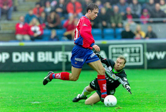 Helsingborgs Rade Prica mot Hammarbys Lasse Eriksson