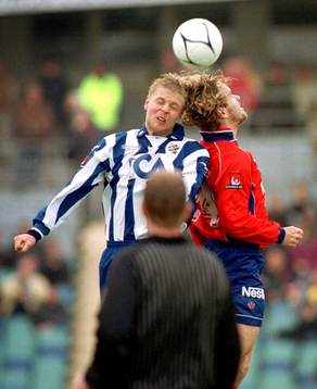 Mikael Nilsson i nickduell med Arild Stavrum