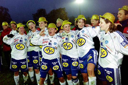 Älvsjö med Victoria Svensson och Anna Pohjanen i laget